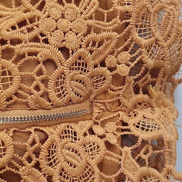 NANETTE LAPORE TANK TOP BLOUSE SLEEVELESS GOLD LACE FLORAL SIZE MEDIUM - Picture 8 of 10